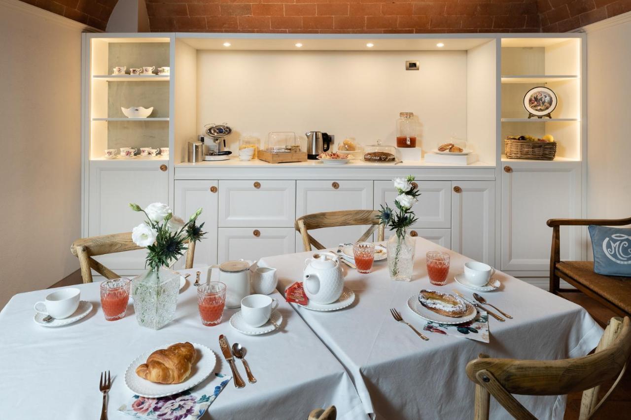 Relais Maria Cristina Bed & Breakfast Chianni Exterior foto